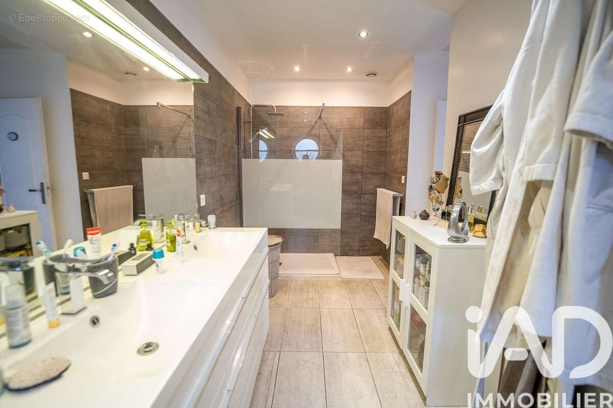 Maison 131 m² à Tarbes  - photo 9