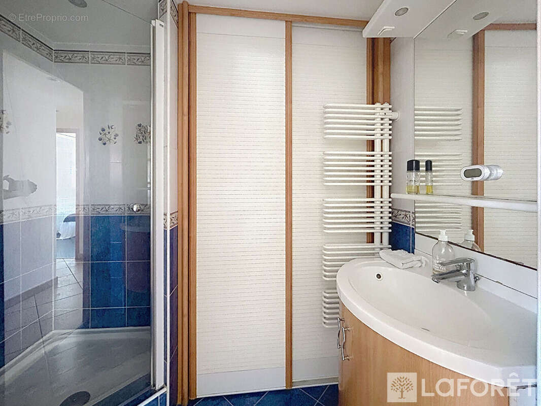 Appartement à CARRY-LE-ROUET