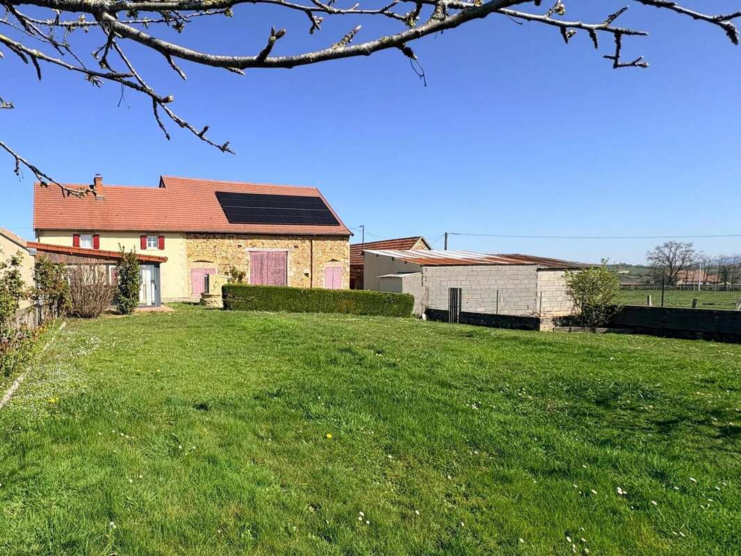 Photo 9 - Maison à SAINT-CHRISTOPHE-EN-BRIONNAIS