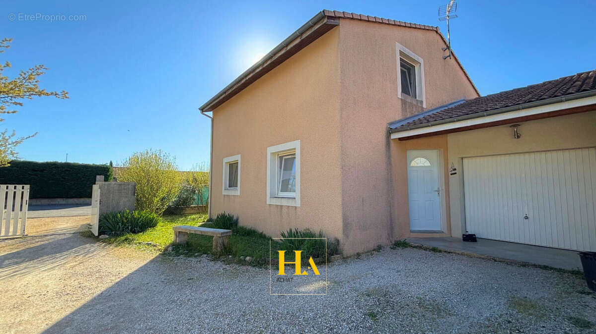 Maison à ROMANS-SUR-ISERE