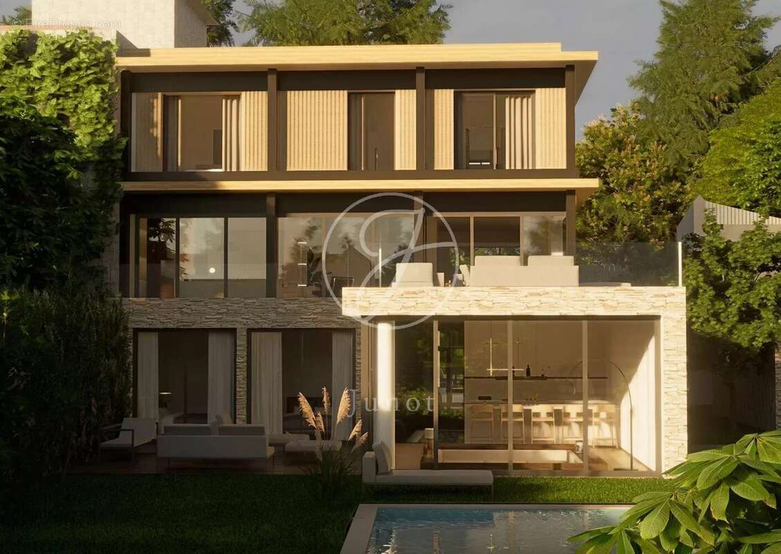 Terrain à VILLE-D'AVRAY