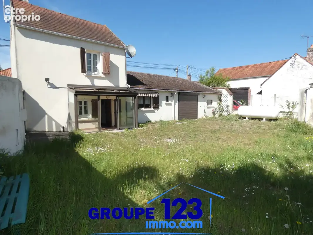 Maison à ESNON