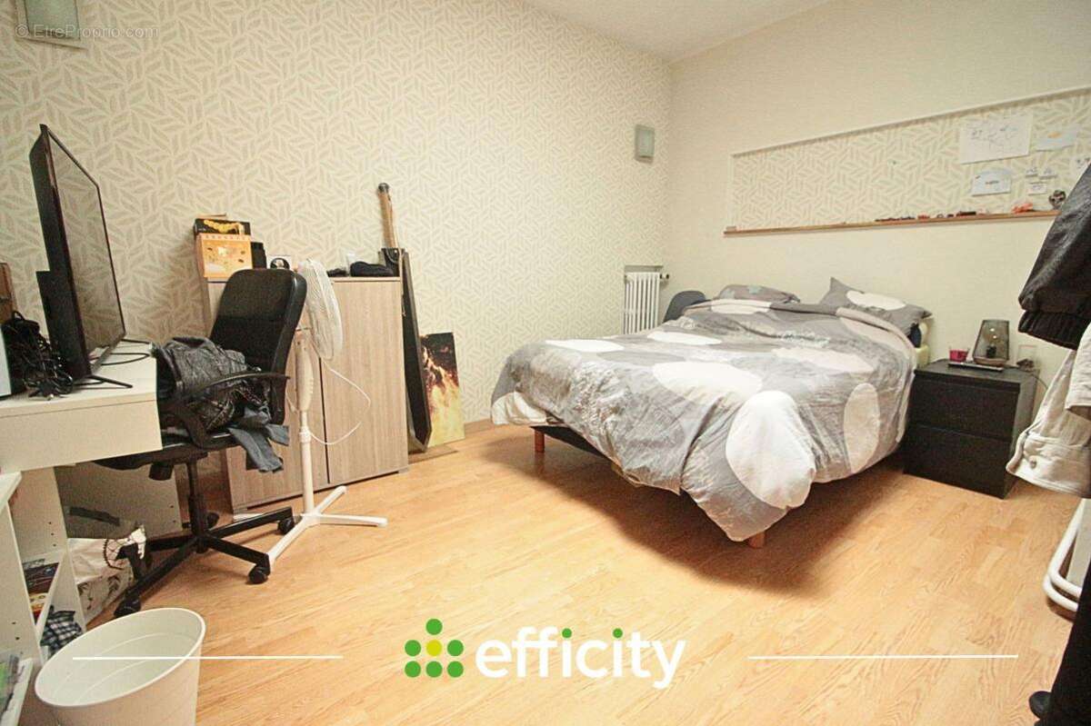 Appartement 587 m² à Colombelles  - photo 12