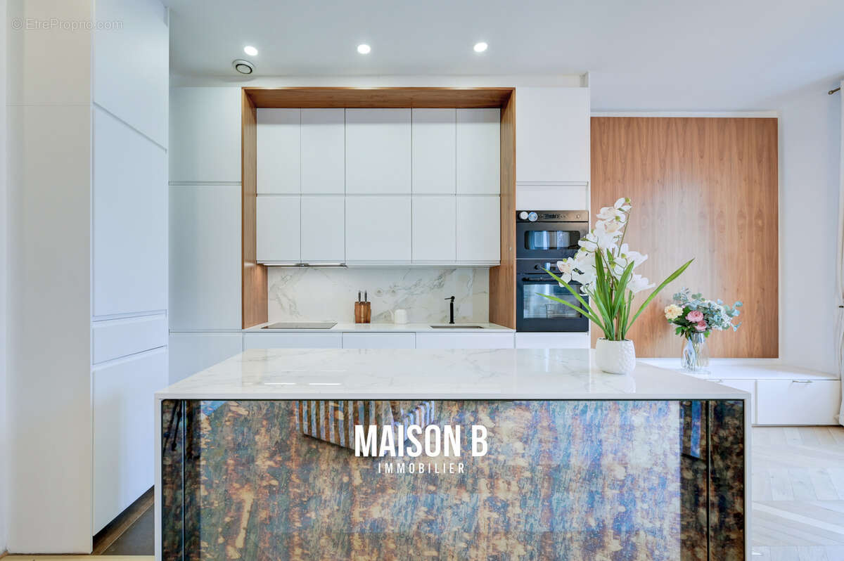 Appartement à MARSEILLE-6E