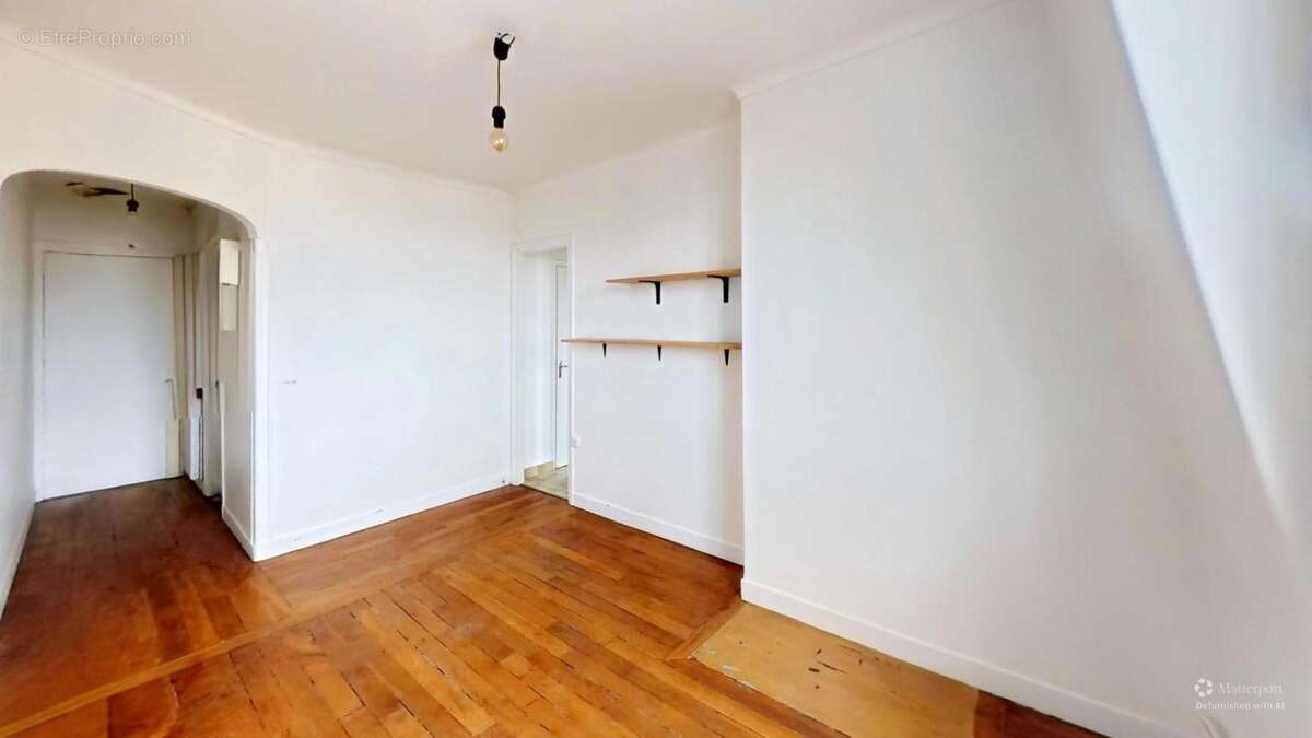 Appartement à PARIS-18E