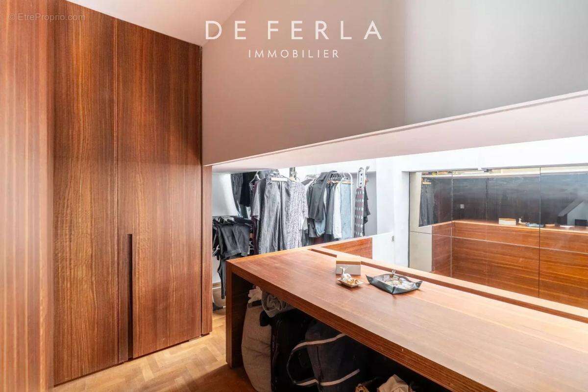 Appartement à PARIS-3E