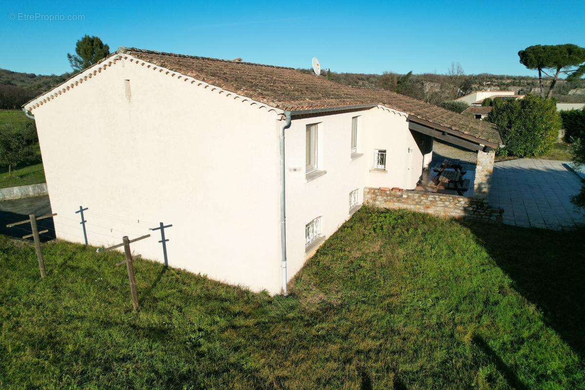 Maison à BERRIAS-ET-CASTELJAU