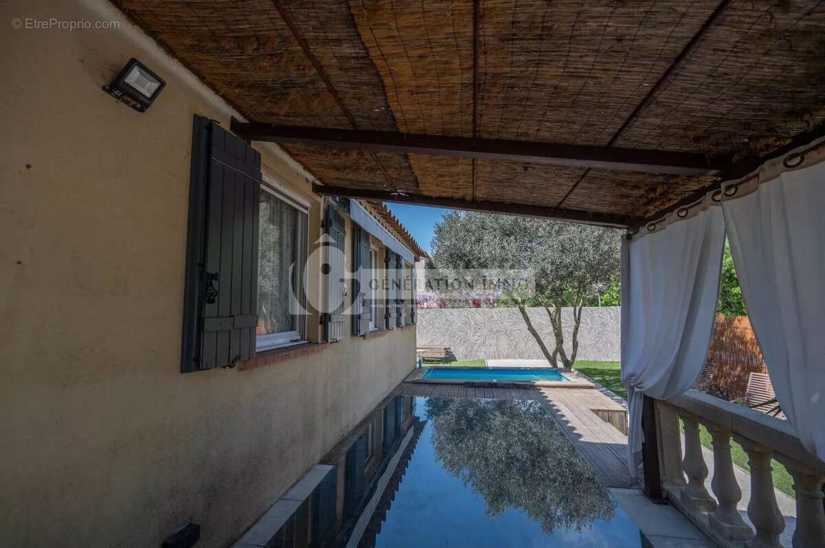 Maison à SAINT-ETIENNE-DU-GRES