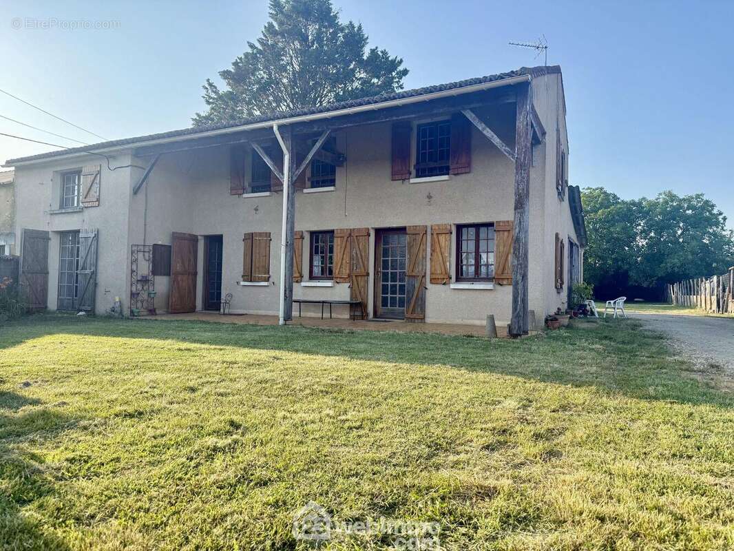 Maison de campagne, 175 m2 habitables, sur terrain de 1349 m2. - Maison à SAINT-CLAIR