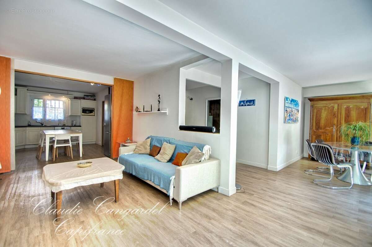 Maison à vendre 6 pièces LA ROCHELLE (17) Quartier Lafond, maison familiale de 5 chambres au calme - photo 7