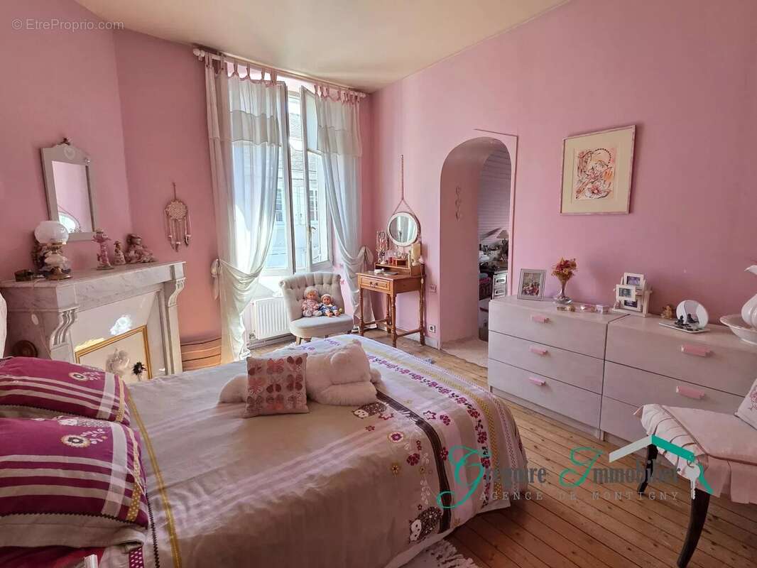 Maison à BOURRON-MARLOTTE