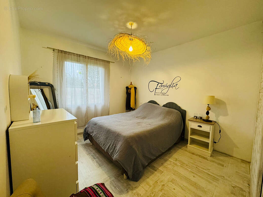 Maison à VAUX-SUR-MER