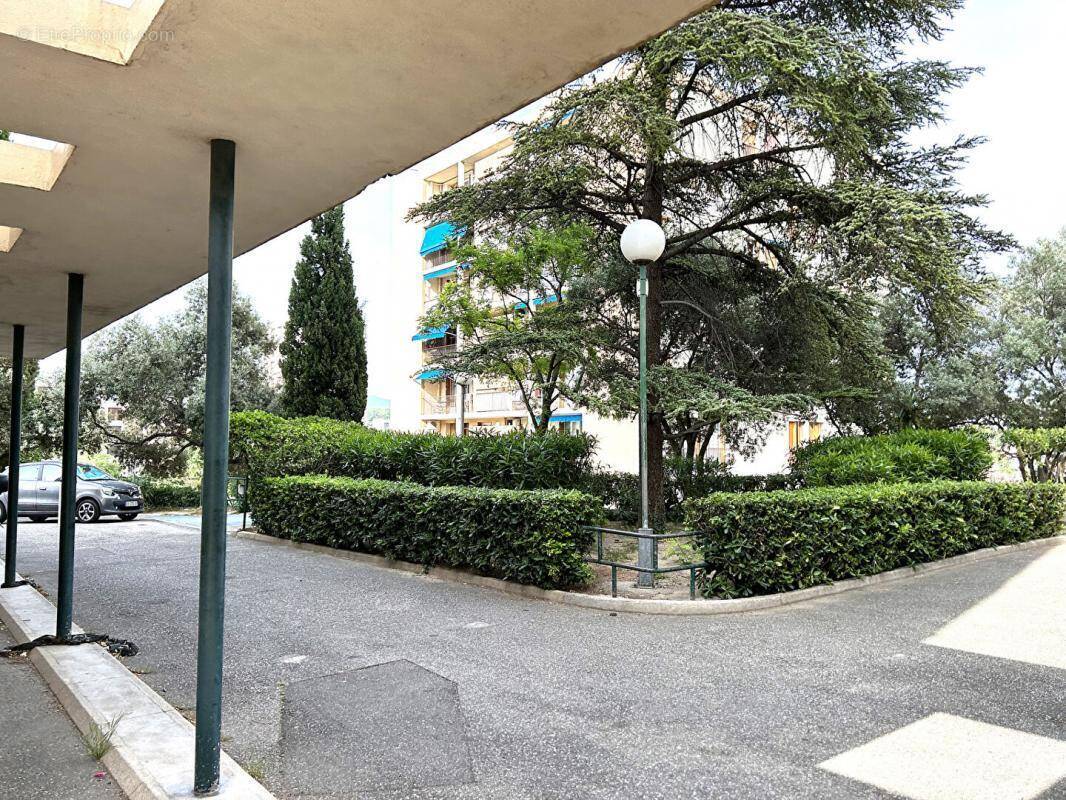 Appartement à MARSEILLE-14E