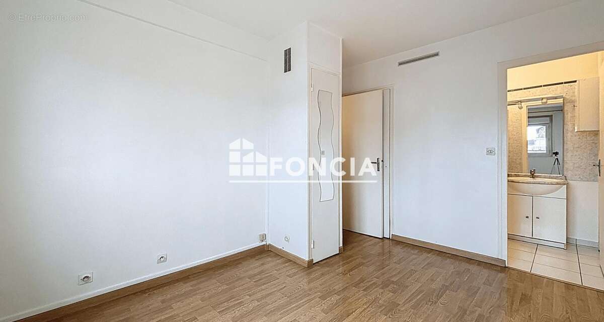 Appartement à IFS