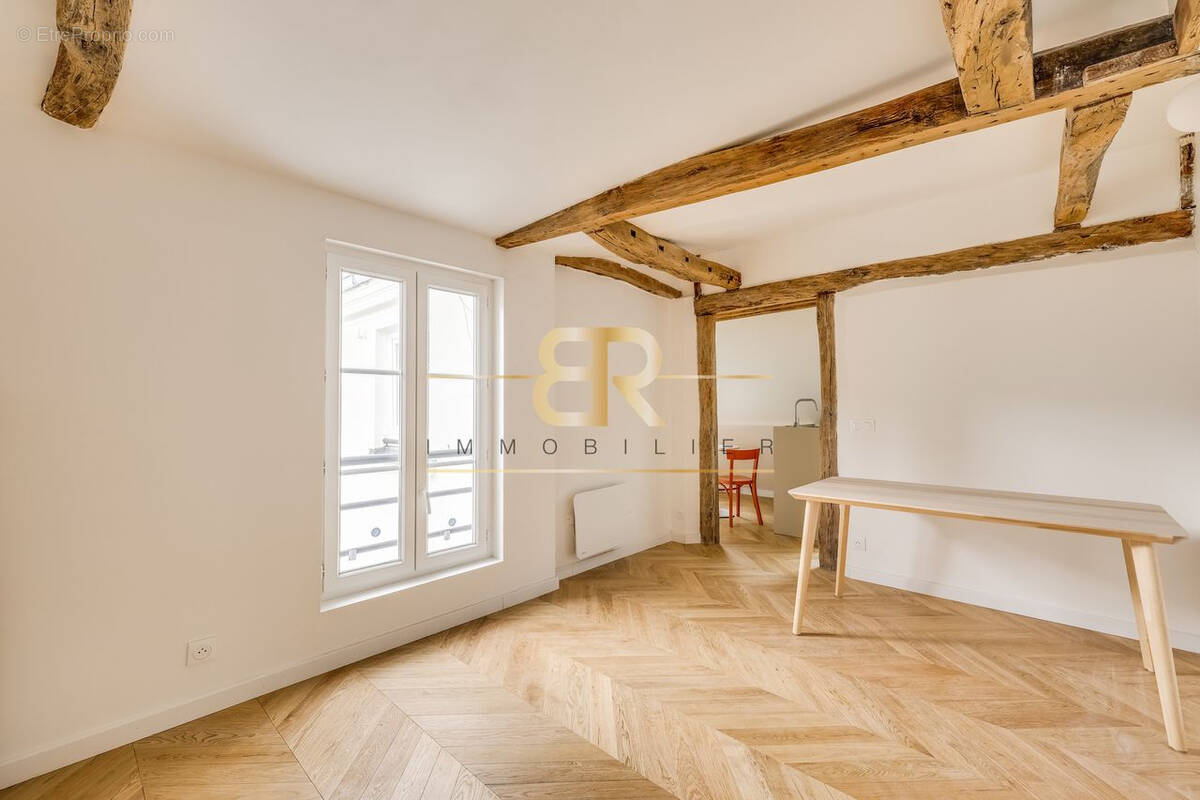 Appartement à PARIS-9E