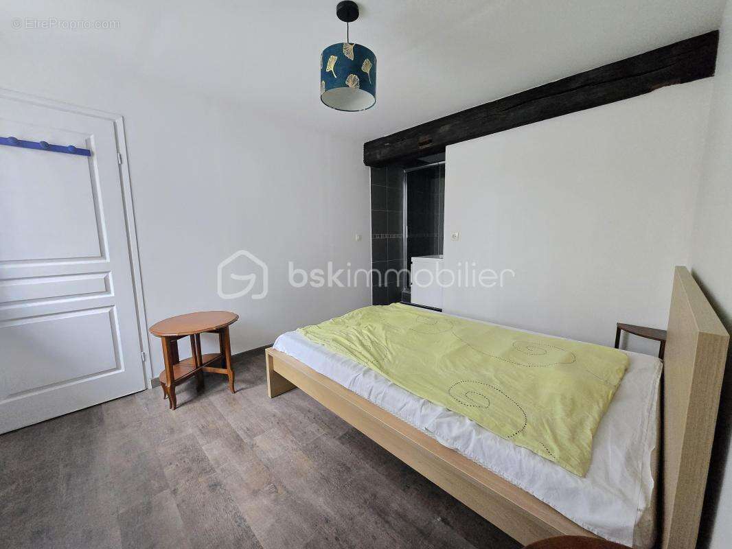 Maison à SAINT-MARTIN-DES-CHAMPS