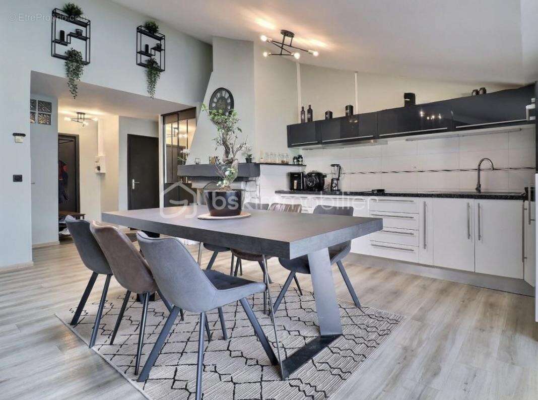 Appartement à HAM-SOUS-VARSBERG