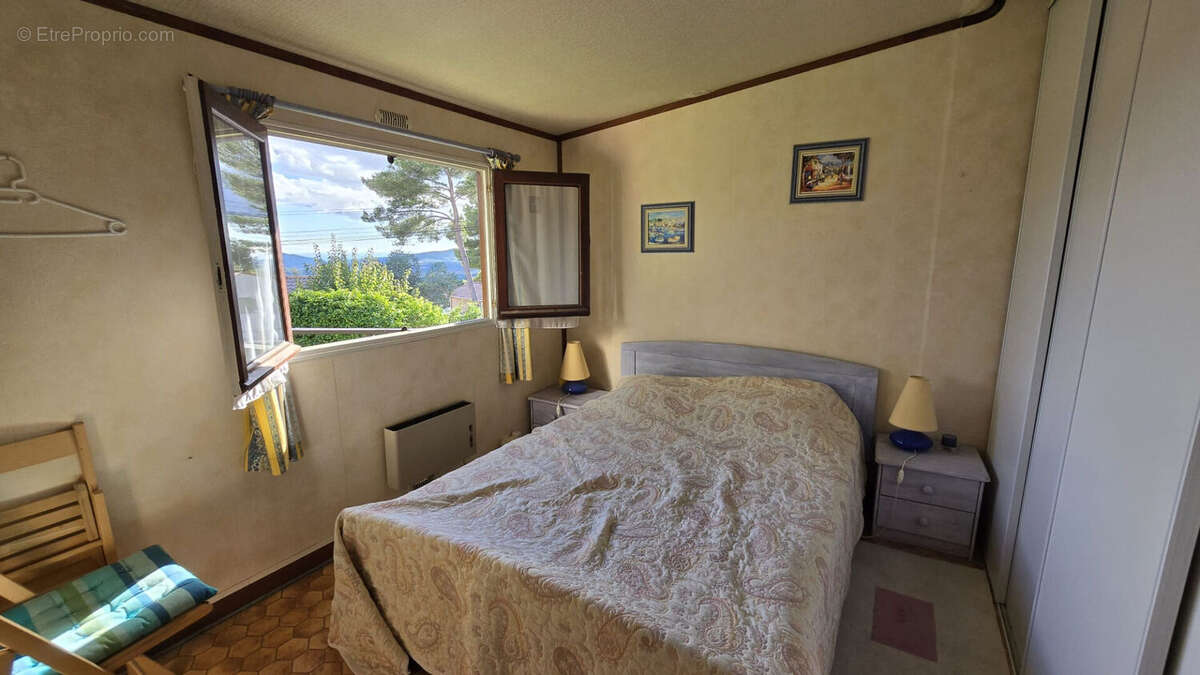 Maison à LE CASTELLET