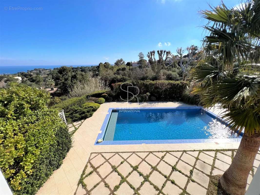 Maison à VILLENEUVE-LOUBET