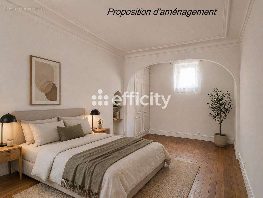 Appartement à PARIS-16E