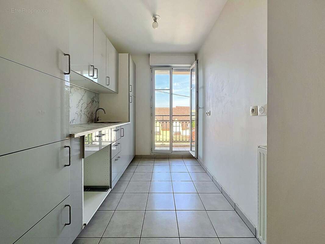 Appartement 65 m² à Chennevieres-Sur-Marne  - photo 3