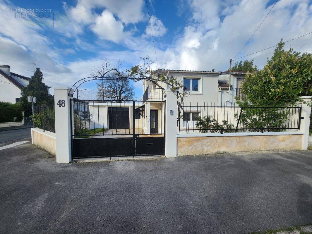 Maison à CHELLES
