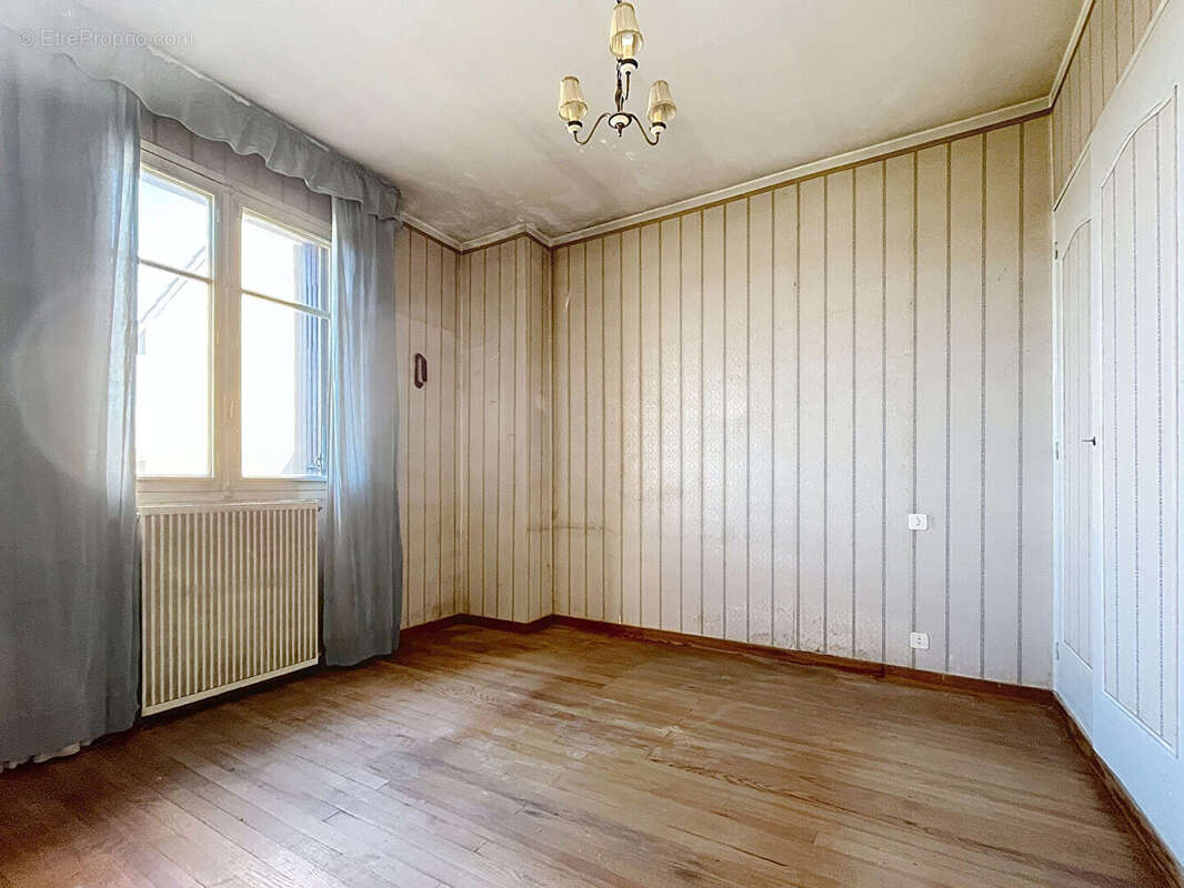 Maison à CASTELGINEST