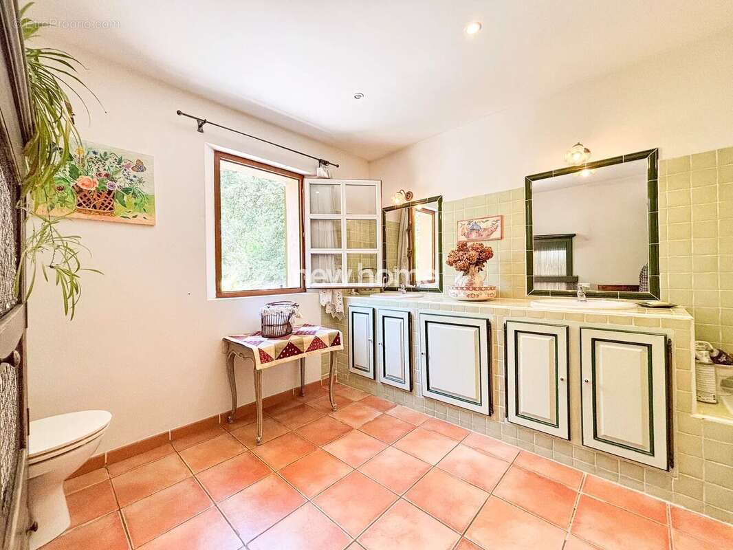 Maison à LORGUES