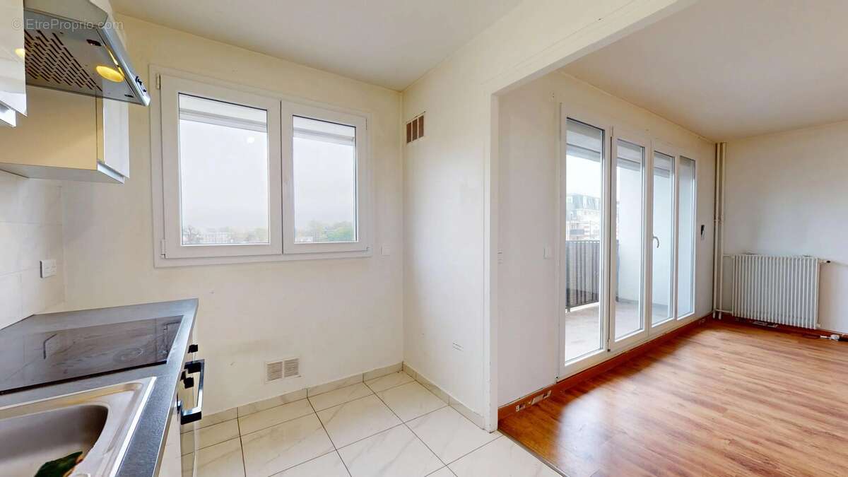 Appartement à LIVRY-GARGAN