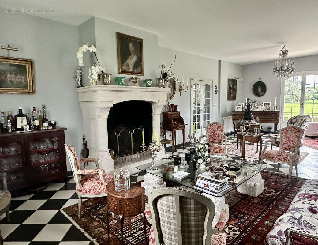 Maison à SAINT-MARTIN-EN-CAMPAGNE