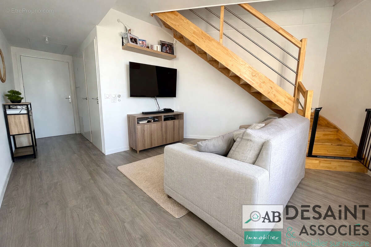 Appartement à COUPVRAY