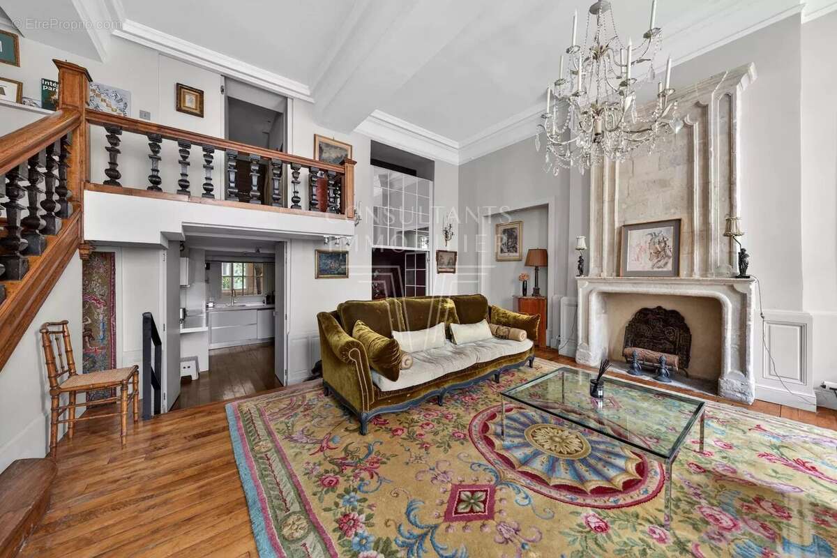 Appartement à PARIS-3E