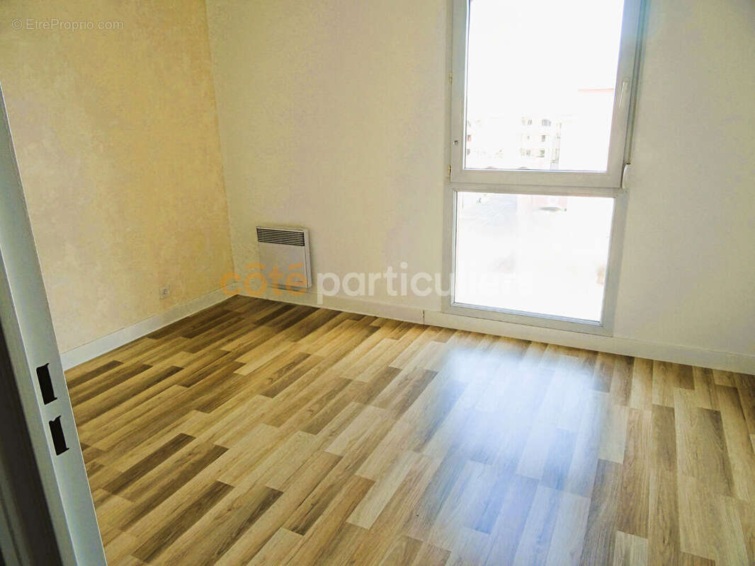 Appartement à LATTES