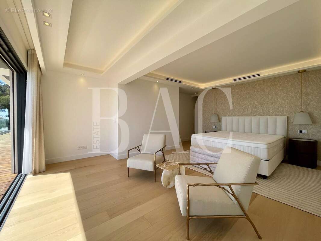 Maison à ROQUEBRUNE-CAP-MARTIN