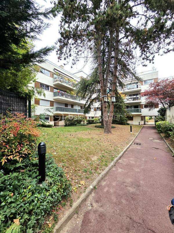 Appartement à RUEIL-MALMAISON