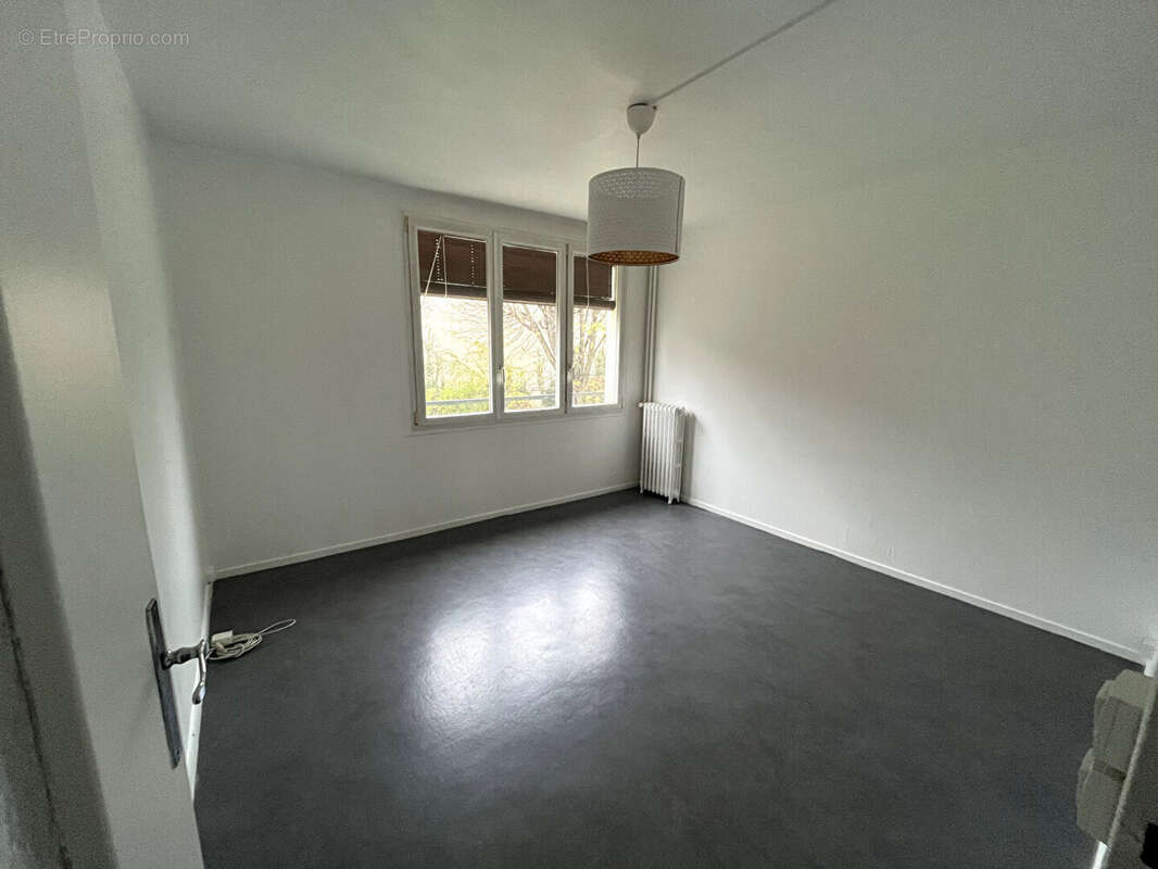 Appartement à LE BLANC-MESNIL