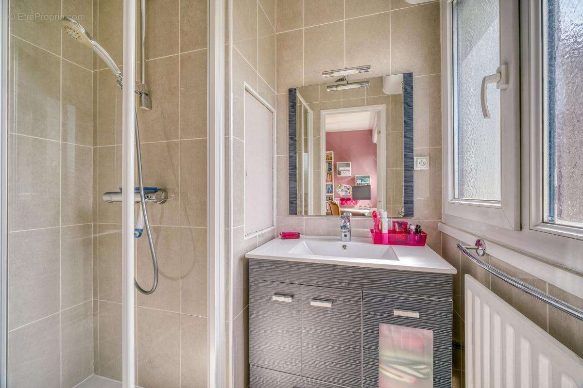 Appartement à CARRIERES-SUR-SEINE