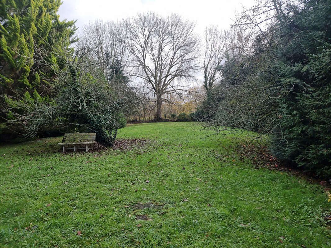 Maison à LA CHAPELLE-SOUEF