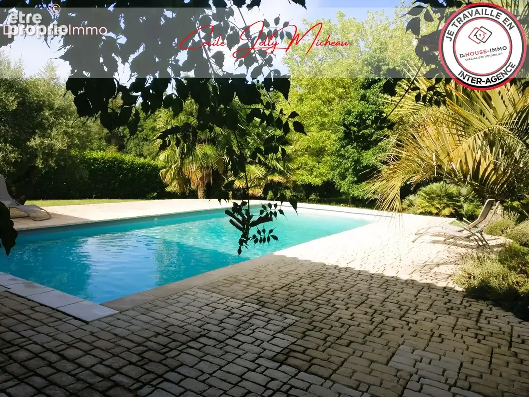 Maison 8 pièces 245 m² à vendre à Saint-Savin (33920) - photo 28