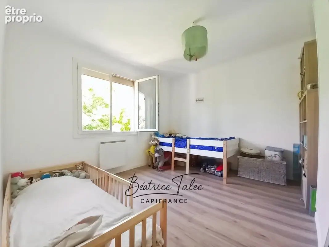 Appartement t4 110 m² entièrement rénové – vues panoramiques sainte-victoire & mont aurélien - jardin - parkings - photo 15