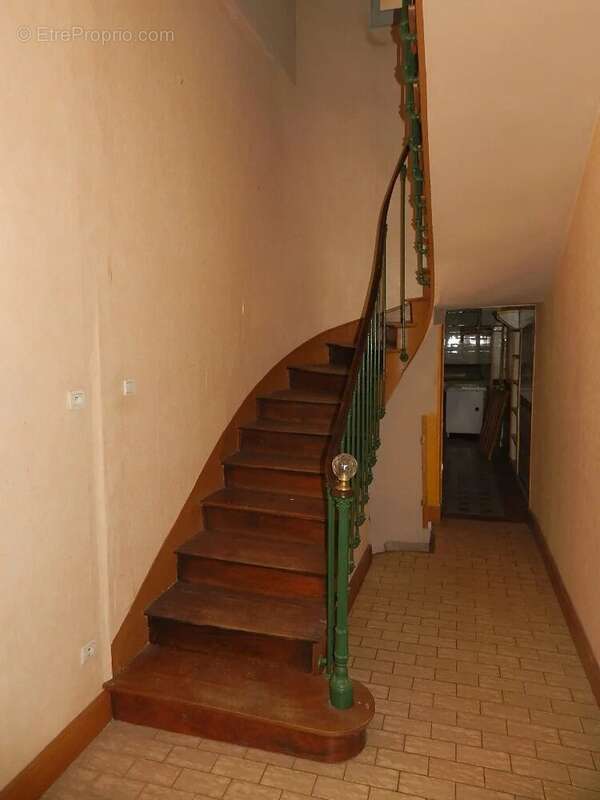 Maison à SAINT-PIERRE-SUR-DIVES