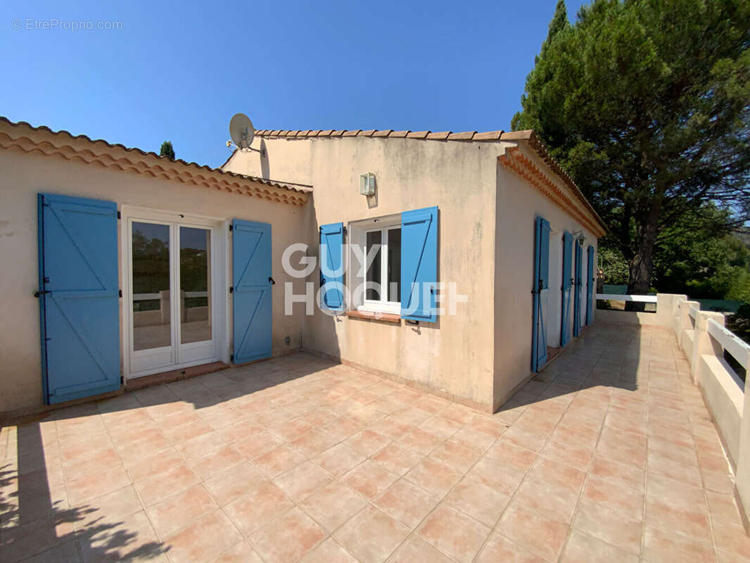Maison à COGOLIN