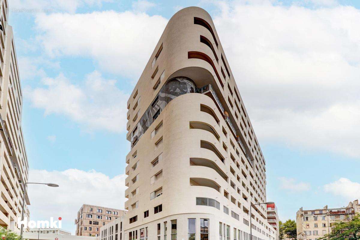 Appartement à MARSEILLE-3E