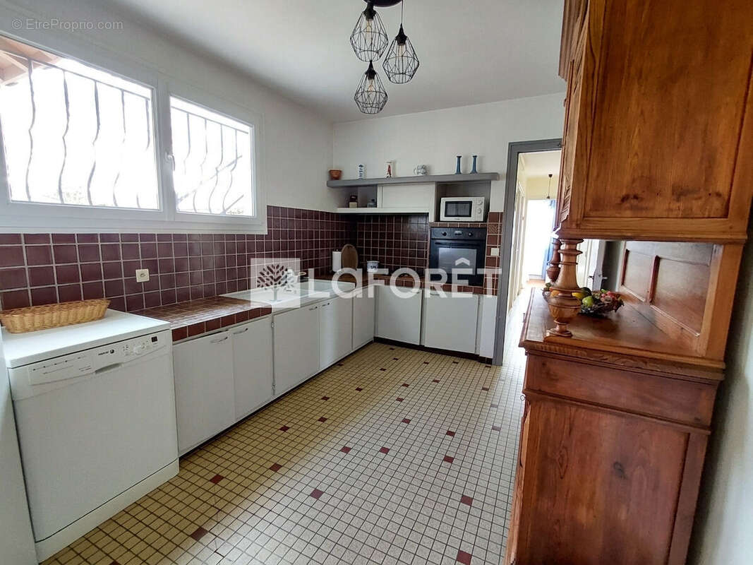Maison Saint Julien En Born 6 pièce(s) 103 m2 - photo 5