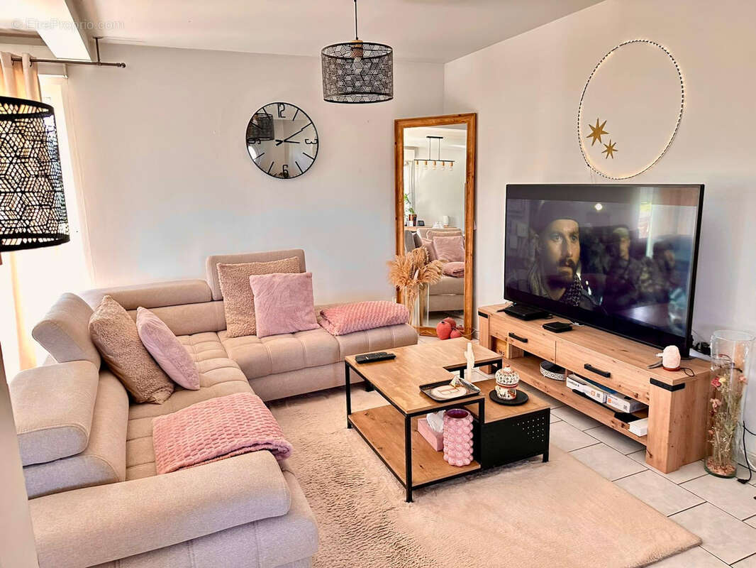 Maison à VELLEMINFROY