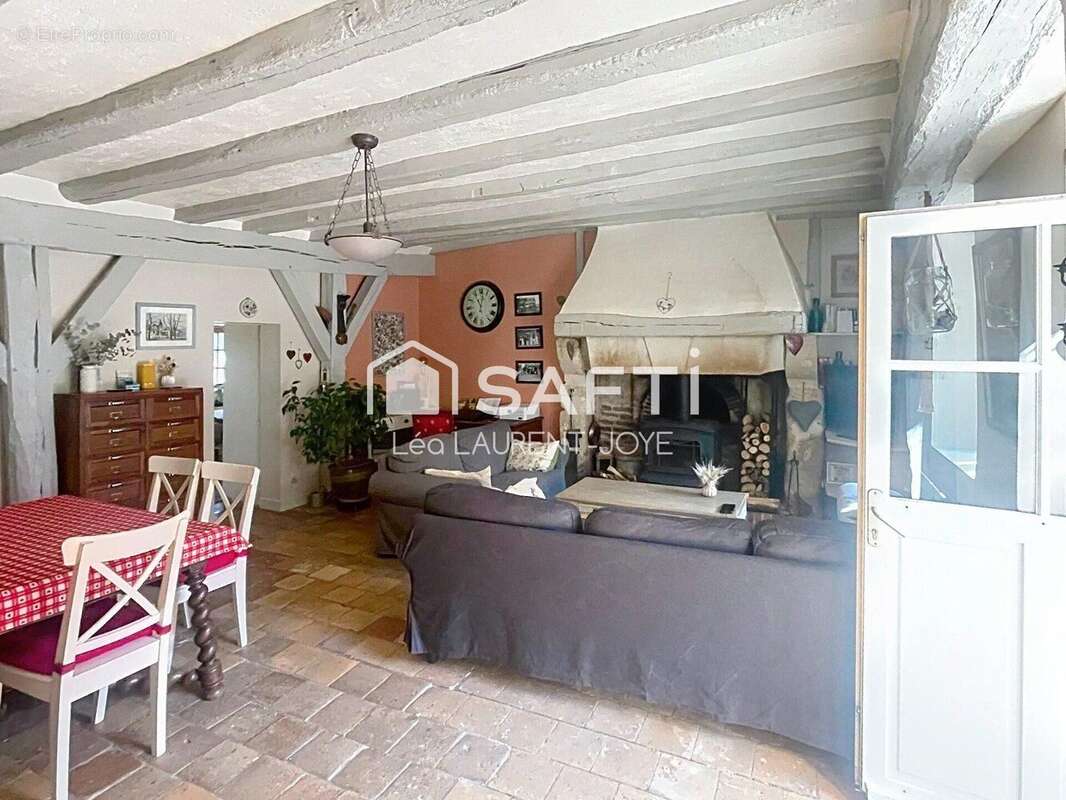 Photo 9 - Maison à CHARENTILLY