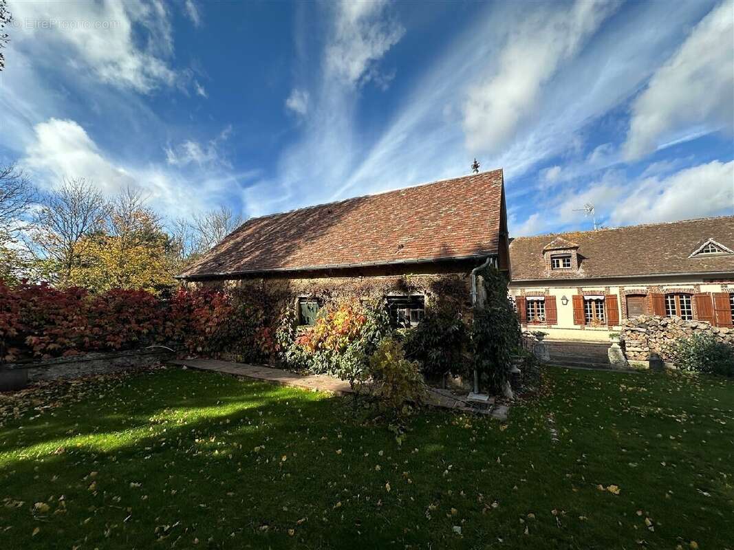 Maison à CHATEAUNEUF-EN-THYMERAIS