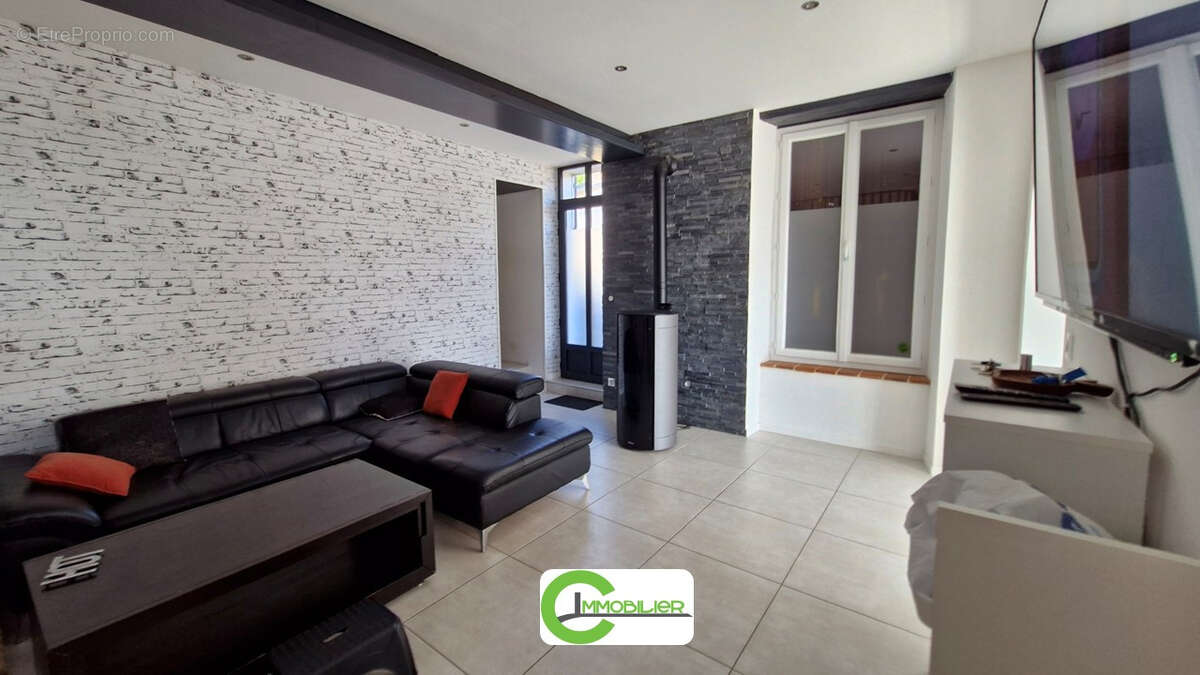 Maison de village a courgenard - photo 6