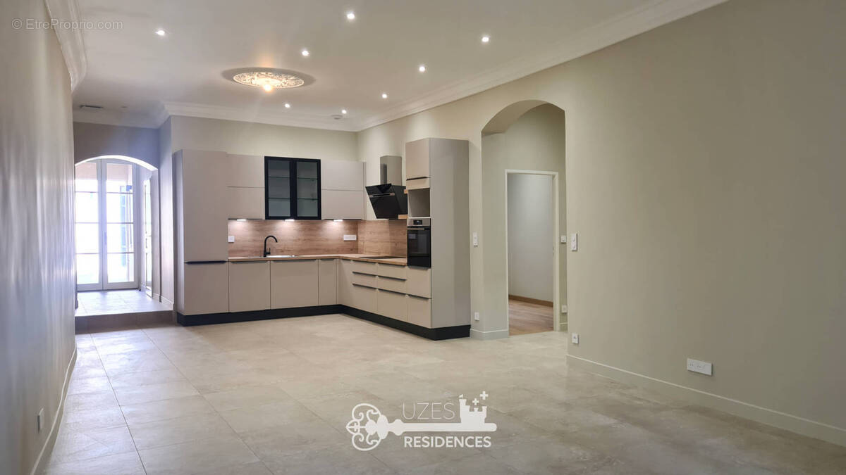 Appartement à UZES