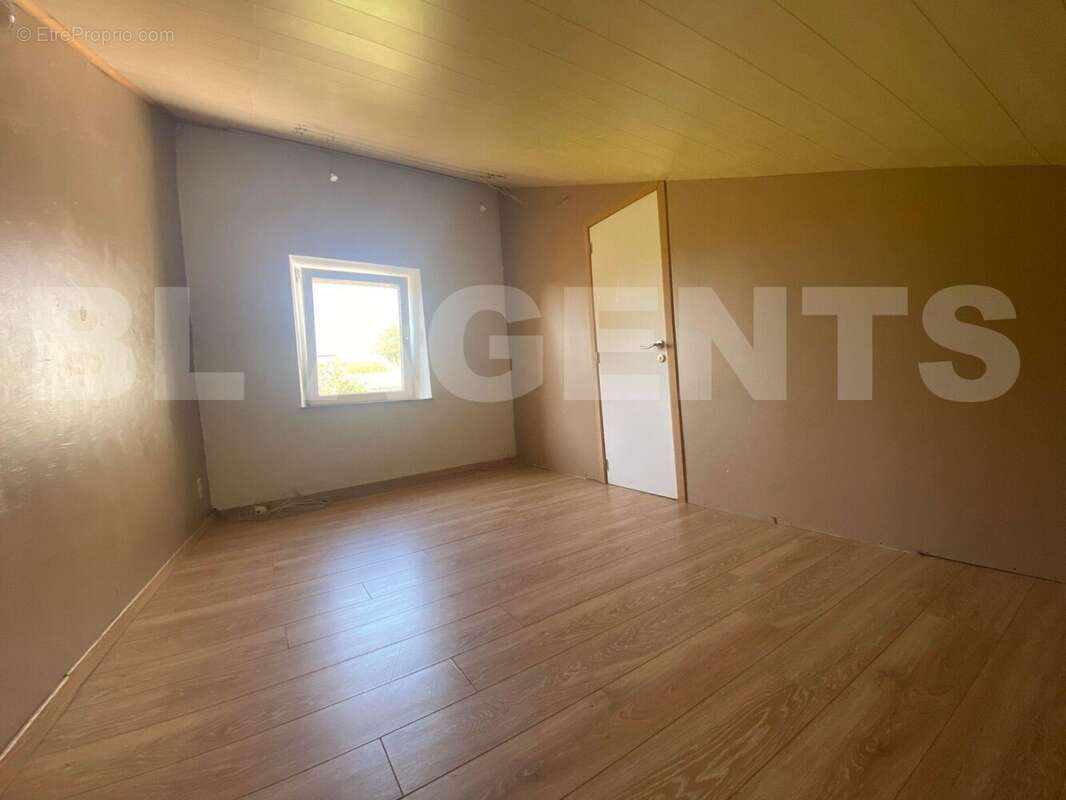 453641822_1039875210351174_4882639373384512177_n - Maison à MATTON-ET-CLEMENCY